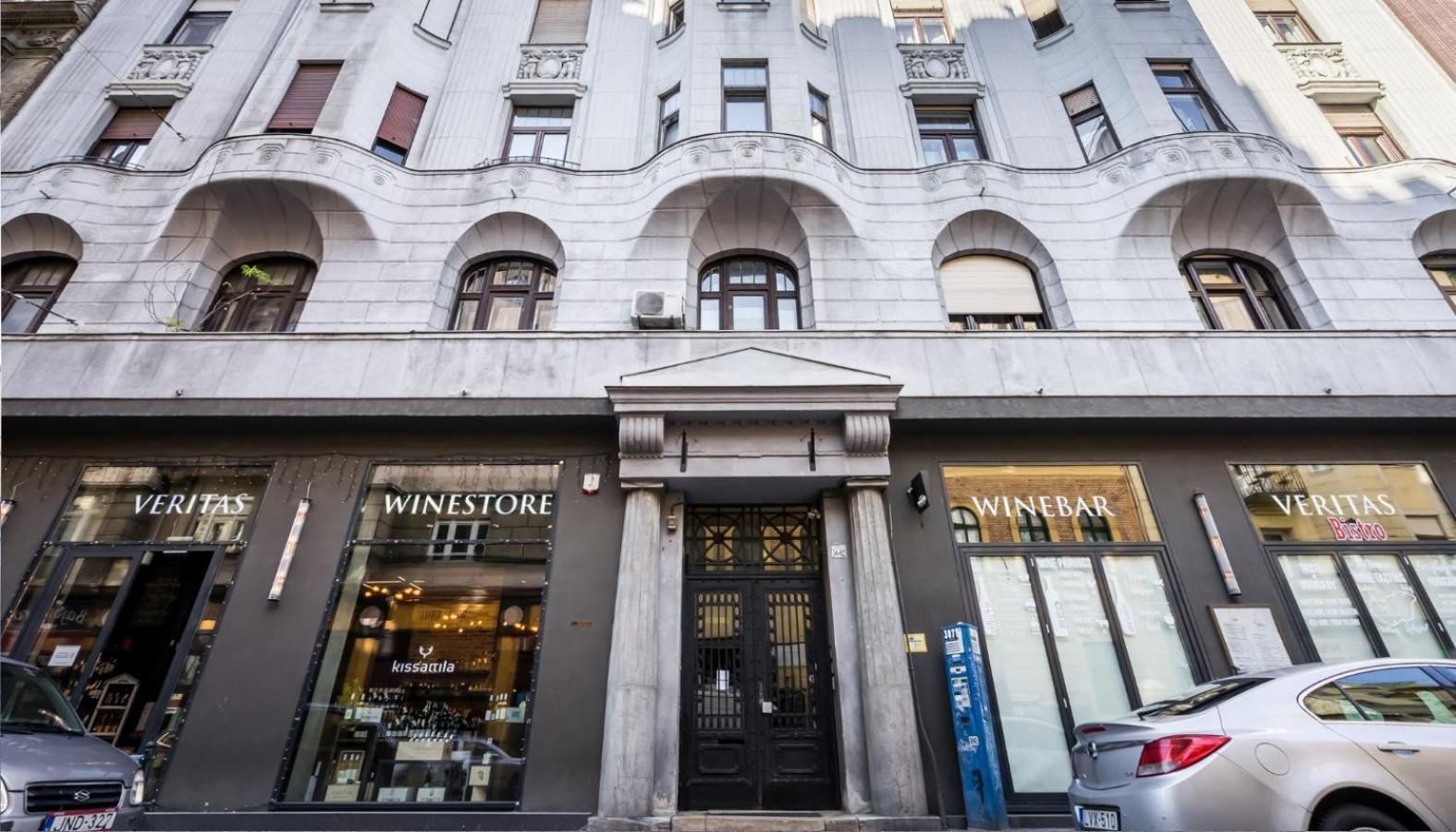 D58 - Grand Boulevard Royal Apartment - Best Location By Bqa Budapest Exterior photo