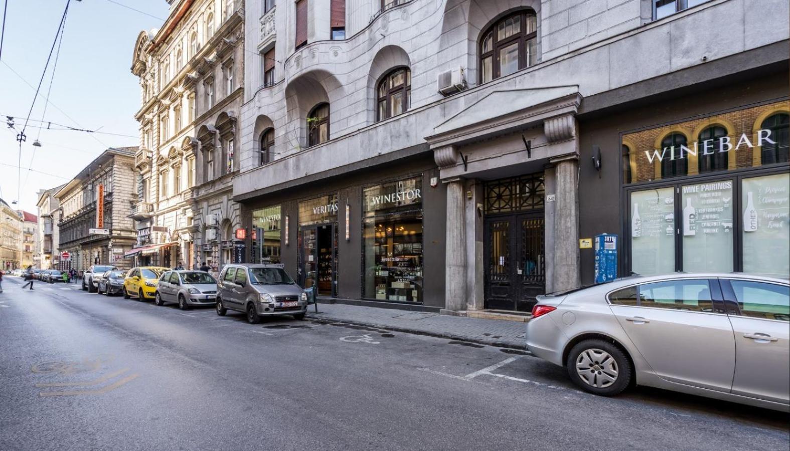 D58 - Grand Boulevard Royal Apartment - Best Location By Bqa Budapest Exterior photo